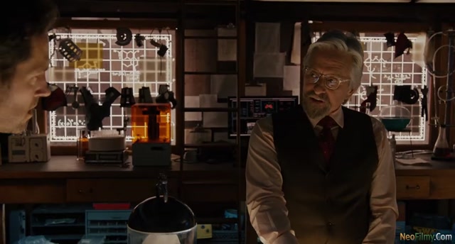 Ant-Man (2015) BluRay [Hindi]